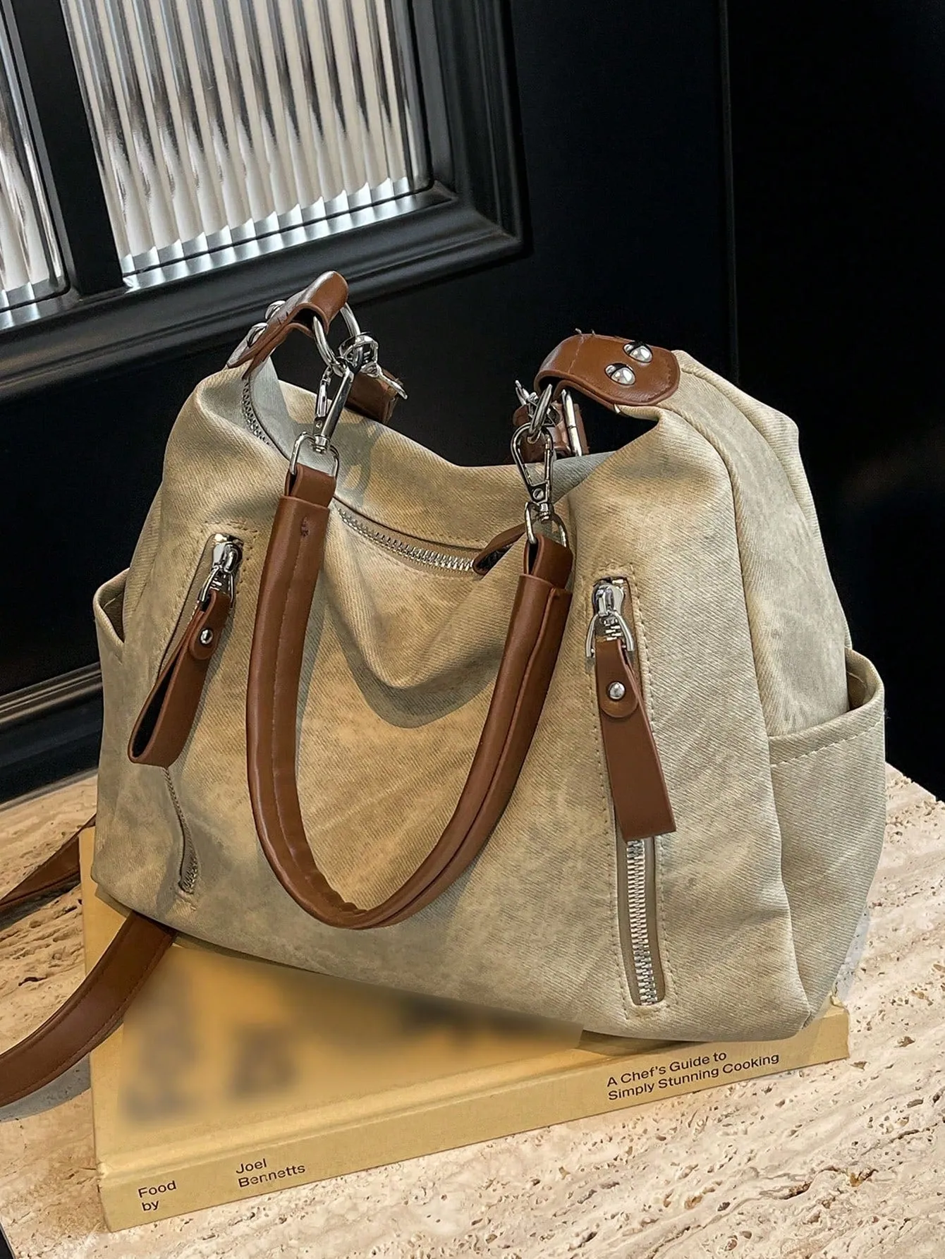 2024 Trendy Women's Shoulder Bag: Stylish, Spacious, and Versatile