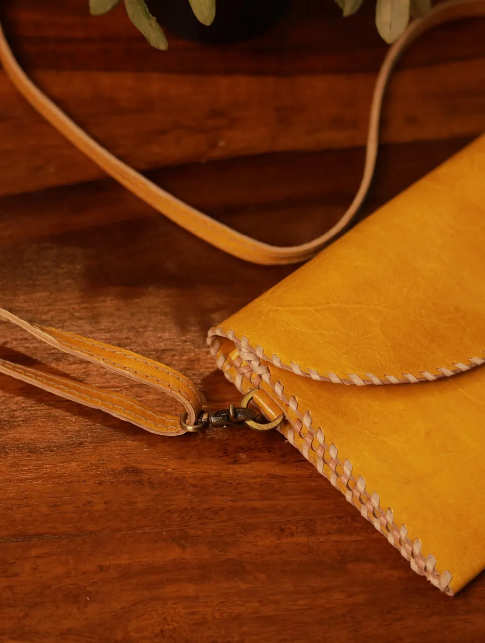 Handcrafted Jawaja Leather Clutch / Sling Bag - Small