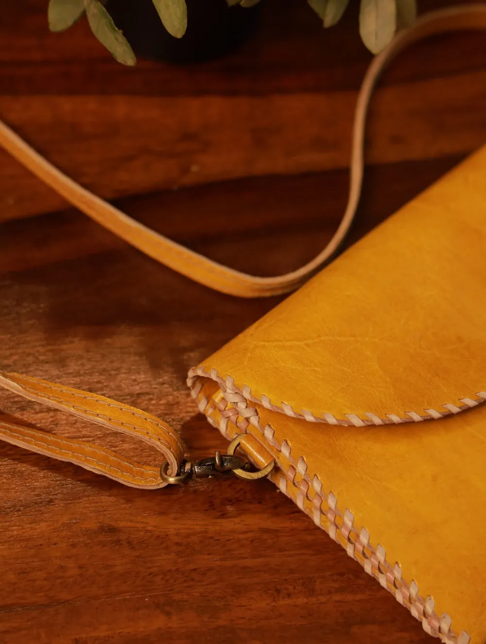 Handcrafted Jawaja Leather Clutch / Sling Bag - Small