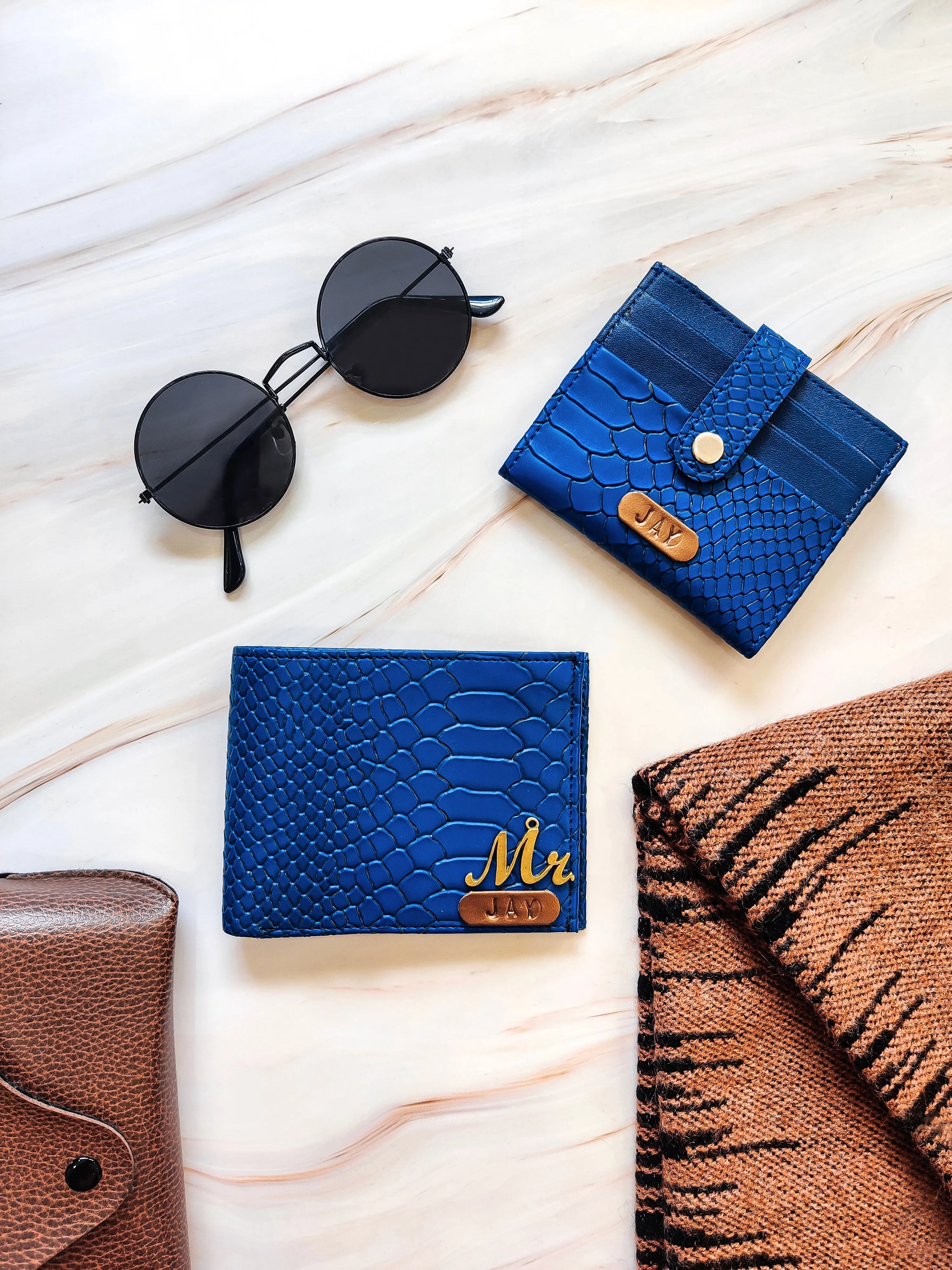 Personalized Men’s Textured Wallet & Card Holder with Free Charm