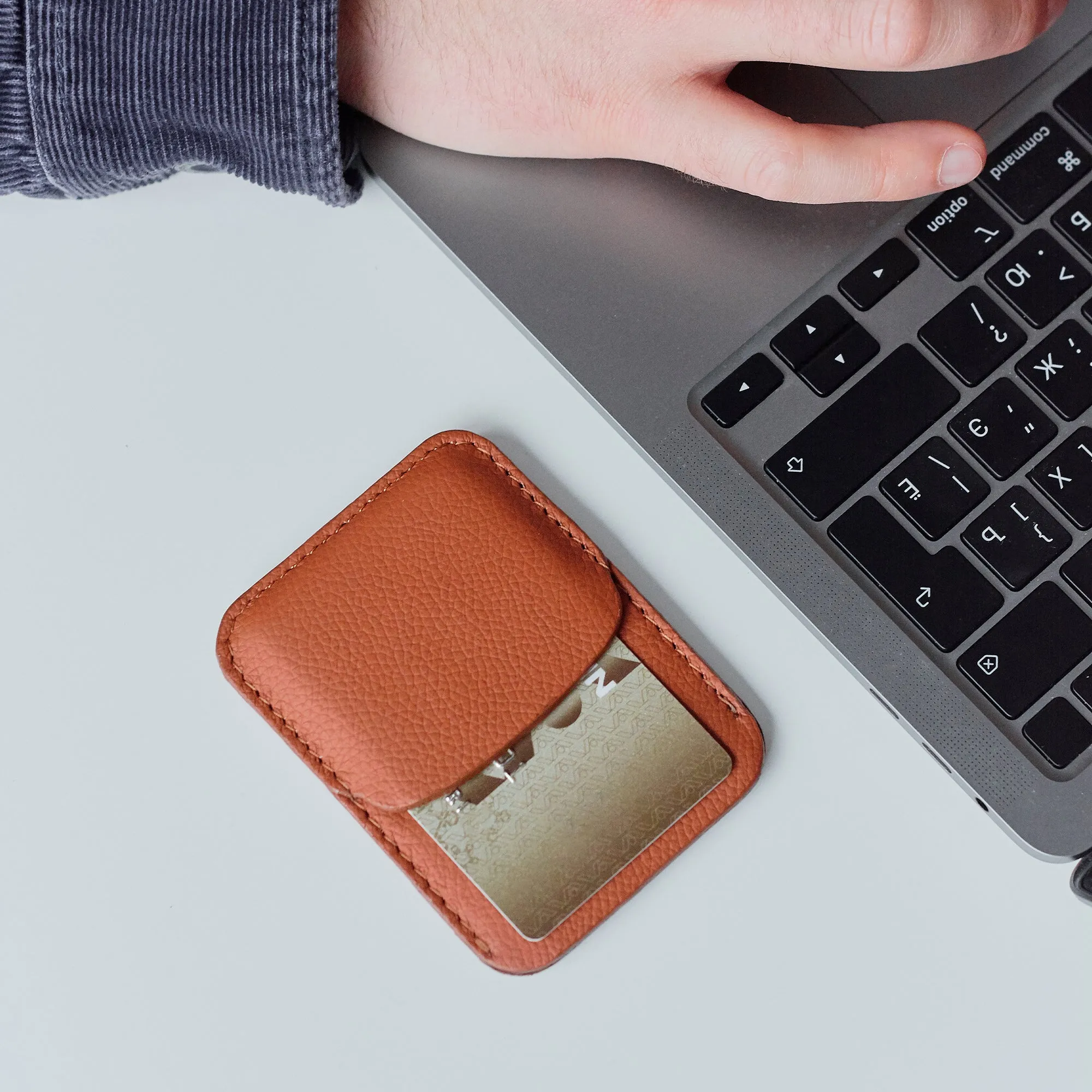 Slim Card Holder (Brown)